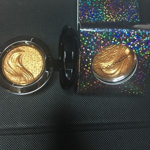 Gold Medalist EXTRA DIMENSION EYE SHADOW